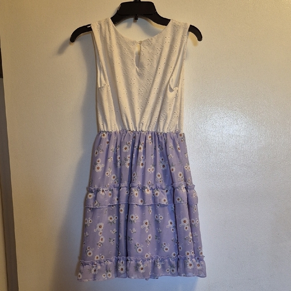 Knitworks White and Cream Sleeveless Sundress Casual - Picture 6 of 8